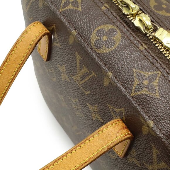 LOUIS VUITTON Brown Monogram Shoulder Bag - Picture 8 of 10